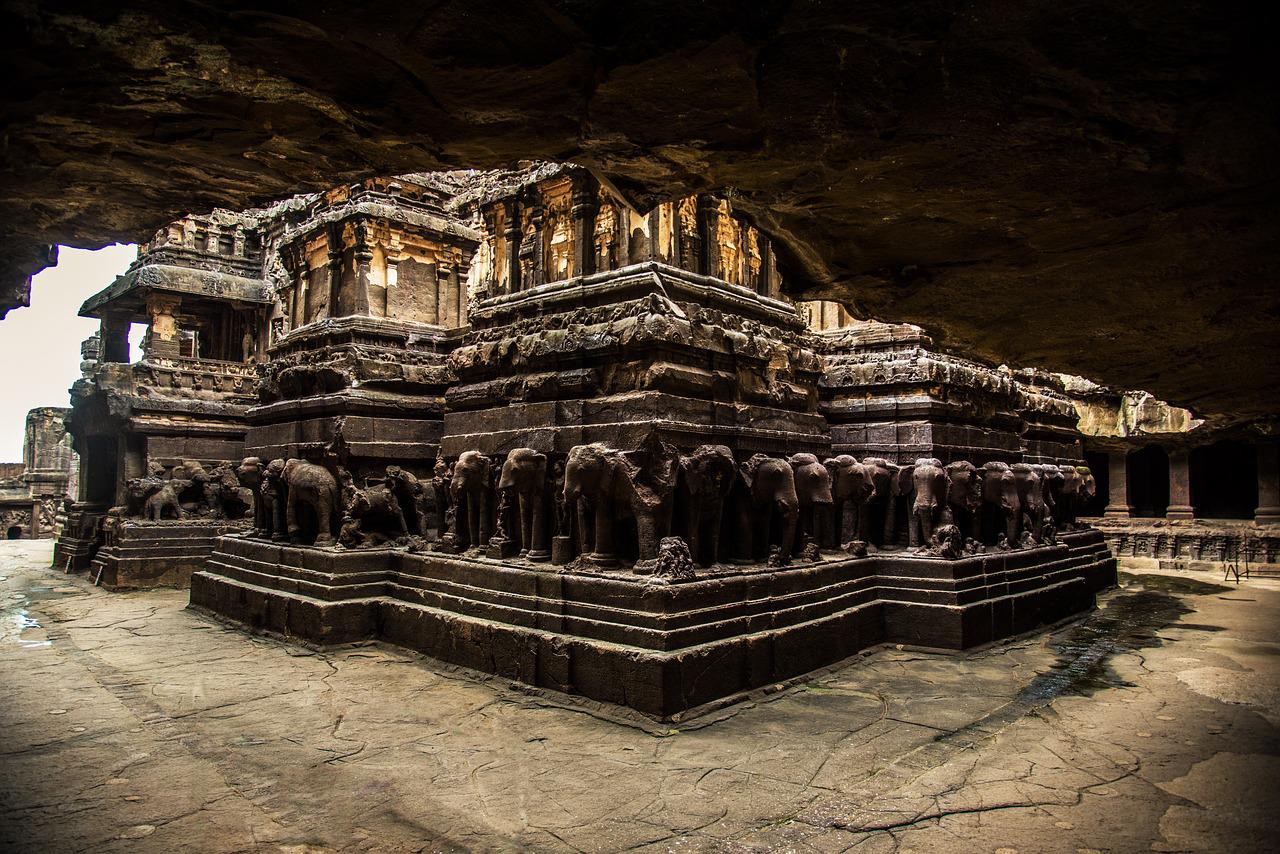 5 Mysterious Temples Of India You Must Visit