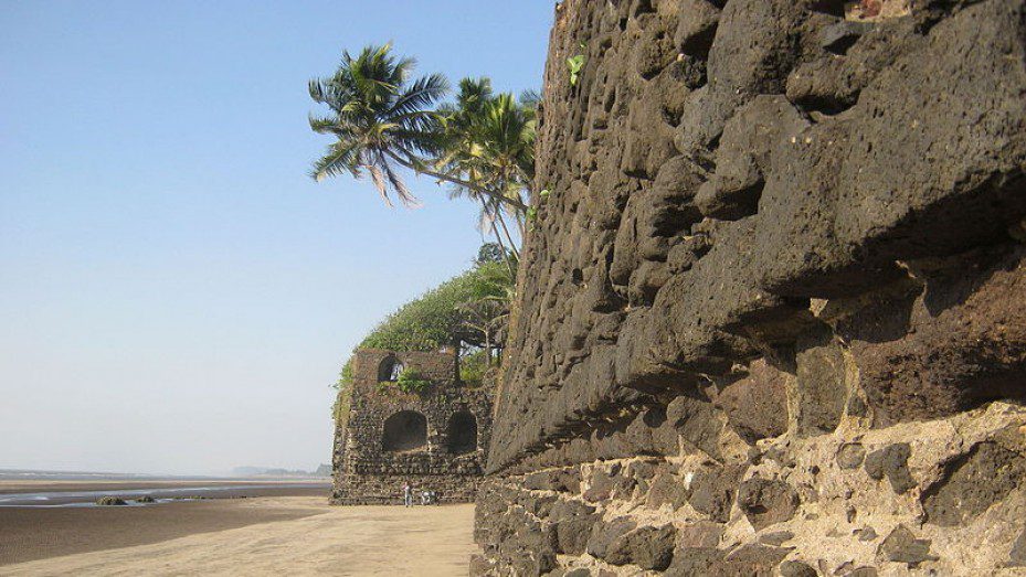 Chaul Alibaug Tourism - A Former City Of Portuguese India