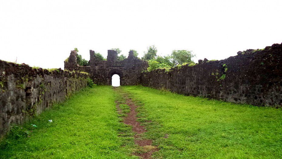 Chaul Alibaug Tourism - A Former City Of Portuguese India