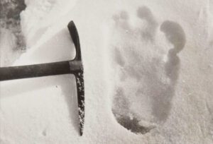 Mystery of Yeti Footprints Indian Army Major Sushant Singh And Sherpa Guide