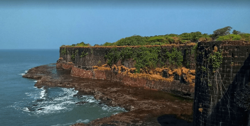 Fort Of Maharashtra Information - Vijaydurg Fort, Suvarnadurg Fort, And Murud Janjira Fort