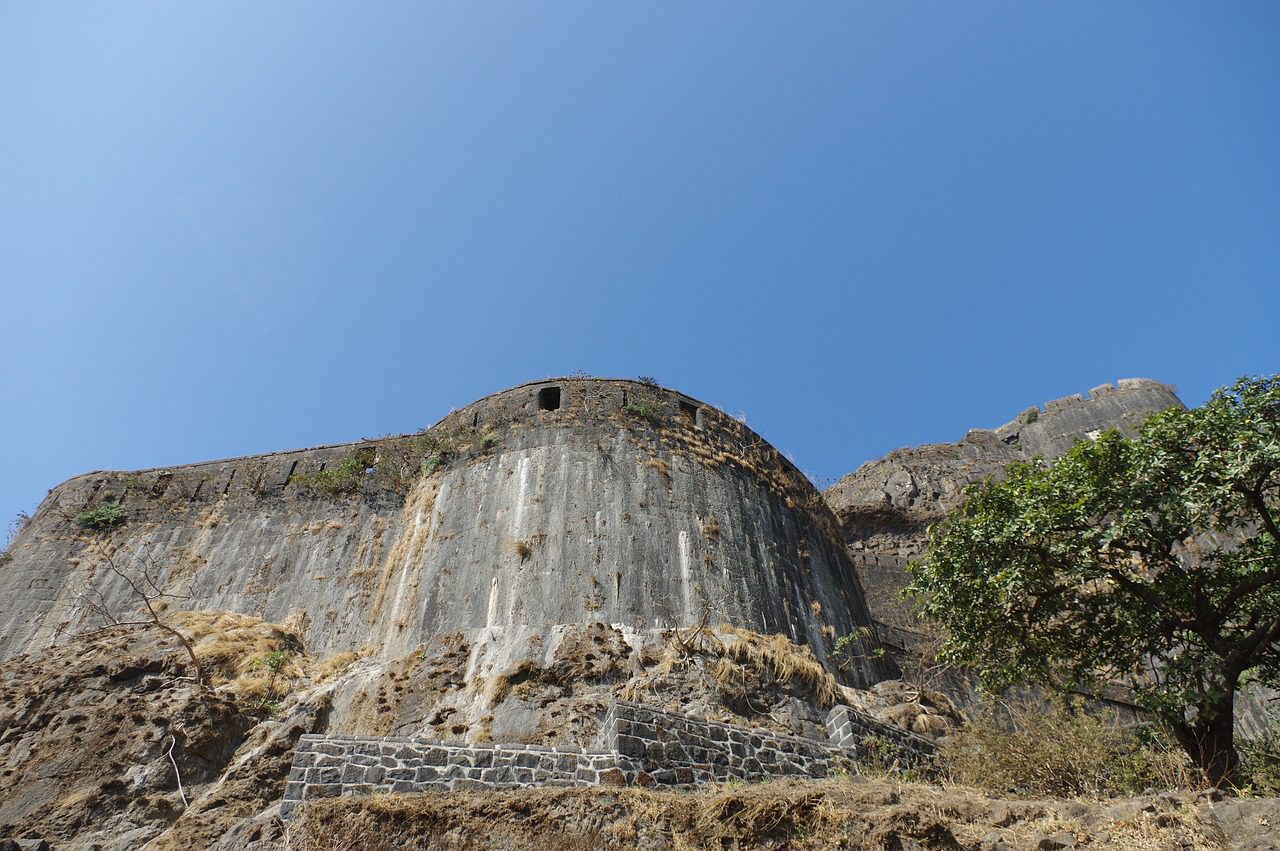 You are currently viewing Fort Of Maharashtra Information – Vijaydurg Fort, Suvarnadurg Fort, And Murud Janjira Fort